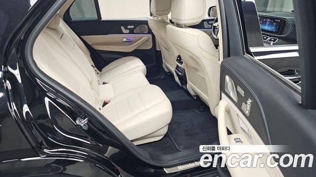 Mercedes-Benz GLE-Class 2025 — ფოტო 11/20