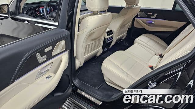 Mercedes-Benz GLE-Class 2025 — ფოტო 12/20