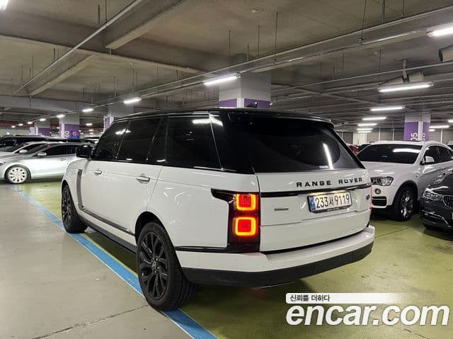 Land Rover Range Rover 2019 — ფოტო 5/20