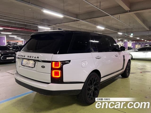 Land Rover Range Rover 2019 — ფოტო 9/20