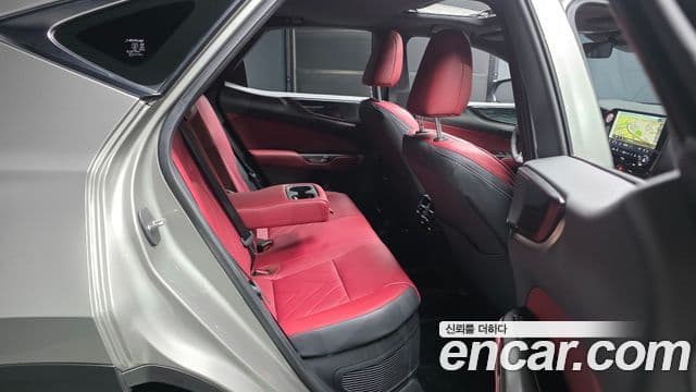 Lexus NX350h 2025 — Şəkil 12/20