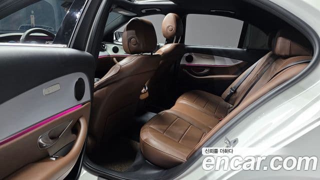 Mercedes-Benz E-Class 2020 — Şəkil 12/20