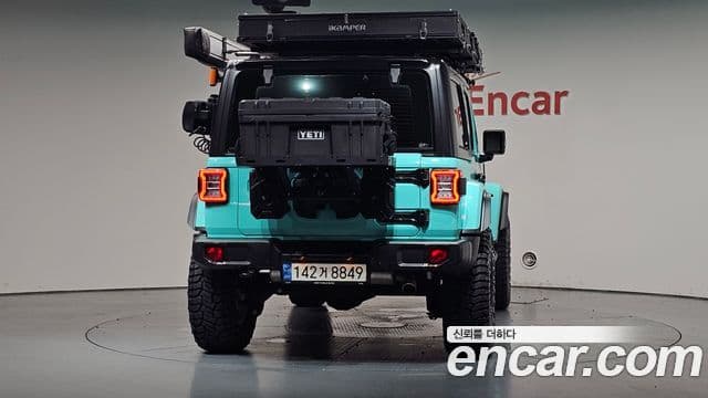 Jeep Wrangler 2021 — Photo 33/33