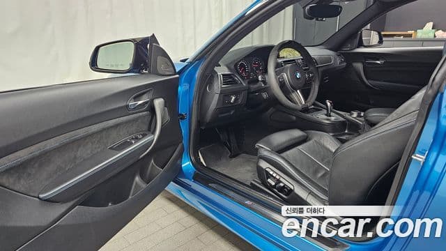 BMW M2 2018 — Şəkil 10/20