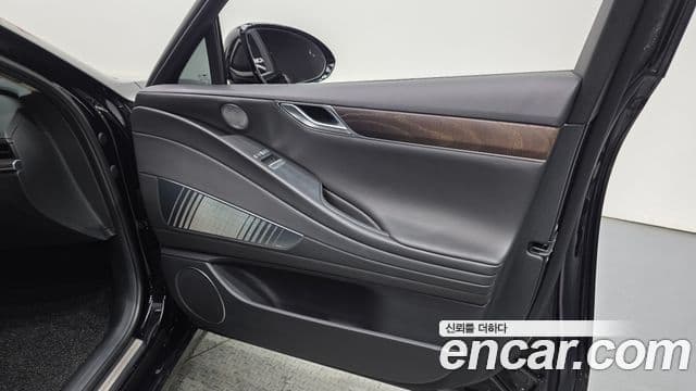 Genesis G80 2020 — ფოტო 13/41