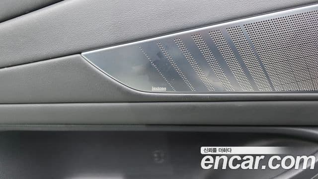 Genesis G80 2020 — ფოტო 30/41