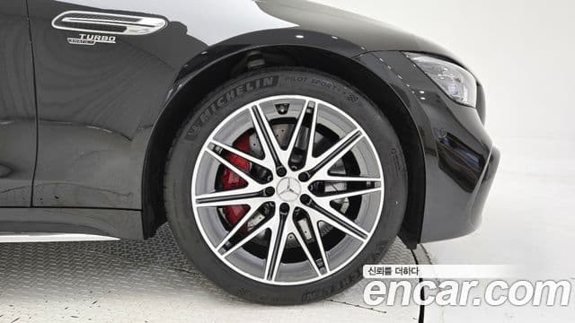 Mercedes-Benz AMG GT 2025 — фото 4 из 19