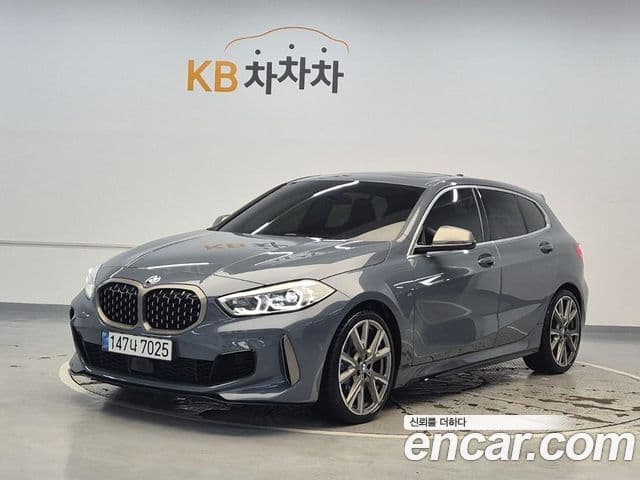 BMW 1 Series 2023 — ფოტო 10/18
