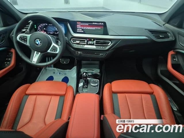 BMW 1 Series 2023 — ფოტო 6/18