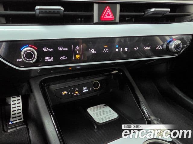 Kia K5 2026 — ფოტო 13/20