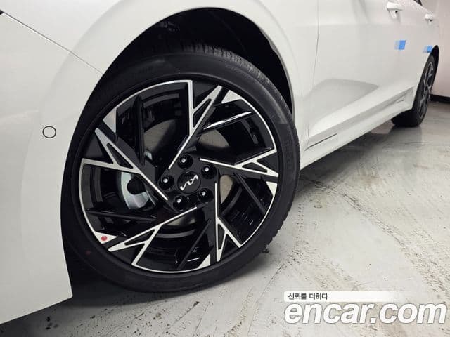 Kia K5 2026 — ფოტო 19/20
