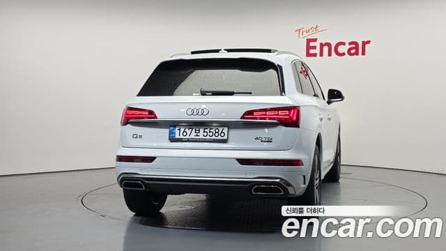 Audi Q5 2022 — Şəkil 4/20