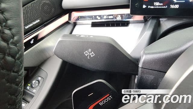 BMW 5 Series 2025 — Photo 35/38