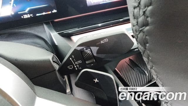 BMW 5 Series 2025 — Photo 10/38