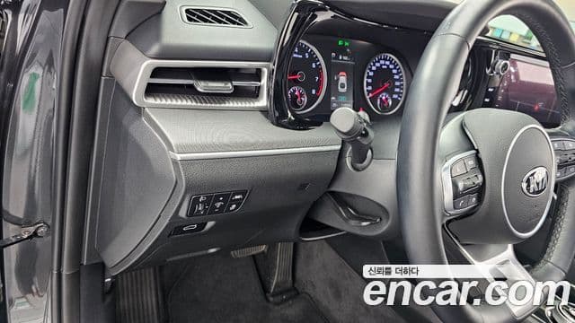 Kia K5 2021 — фото 17 из 20