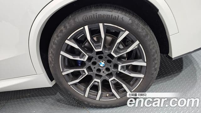 BMW X5 2025 — Photo 6/32