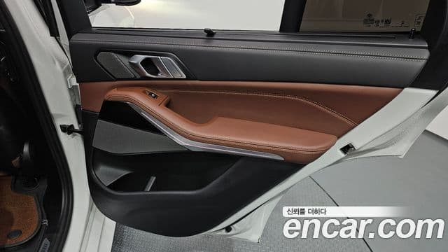 BMW X5 2025 — Photo 16/32