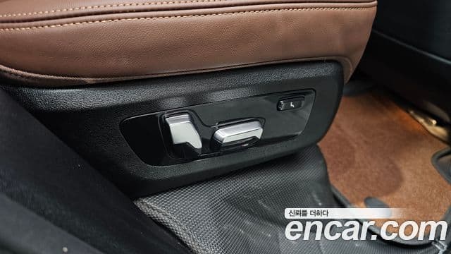 BMW X5 2025 — Photo 17/32