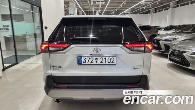 Toyota RAV4 2025 — ფოტო 3/20