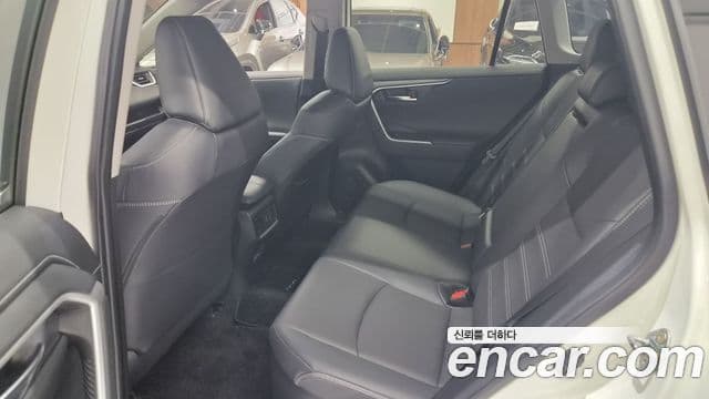 Toyota RAV4 2025 — ფოტო 11/20