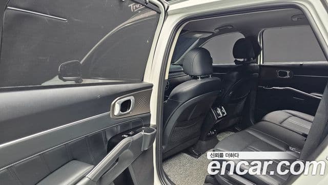 Kia Sorento 2020 — Şəkil 17/20