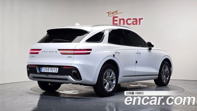 Genesis GV70 2023 — ფოტო 2/20
