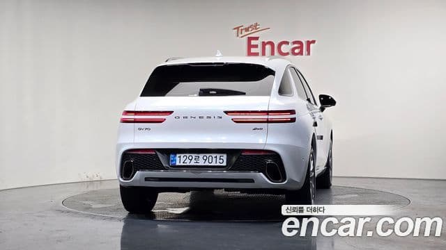 Genesis GV70 2023 — ფოტო 4/20