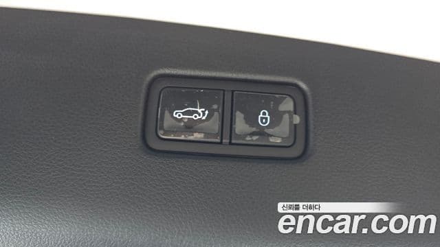 Genesis GV70 2023 — ფოტო 16/20