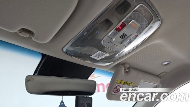 Genesis GV70 2023 — ფოტო 18/20