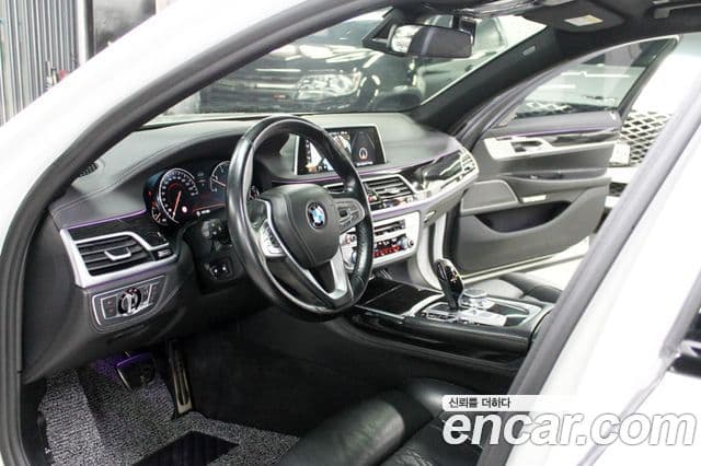 BMW 7 Series 2018 — Şəkil 7/20
