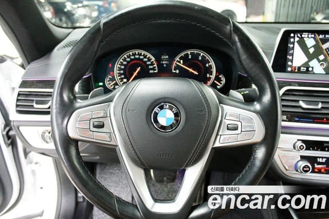 BMW 7 Series 2018 — Şəkil 12/20