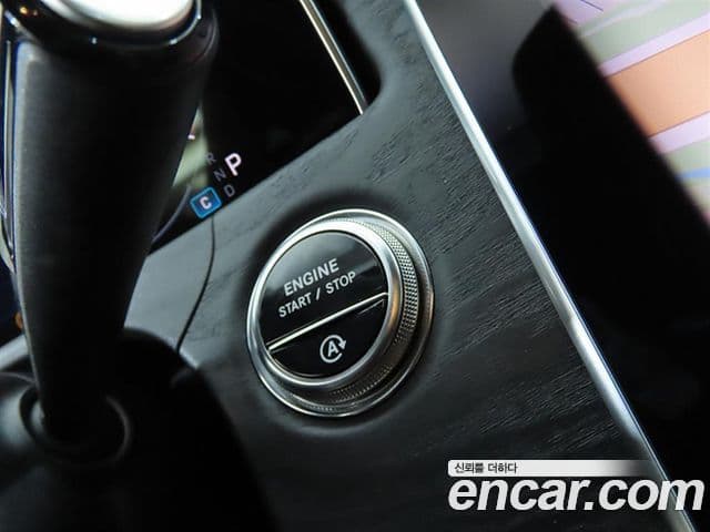 Mercedes-Benz E-Class 2025 — Фото 12/20