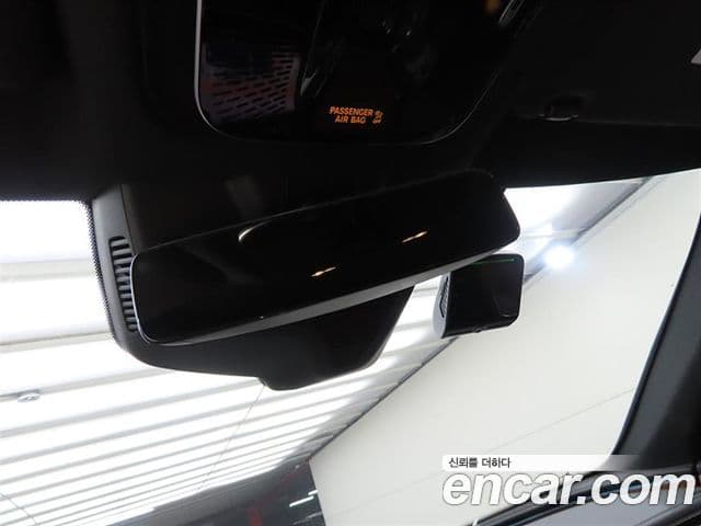 Mercedes-Benz E-Class 2025 — Фото 13/20