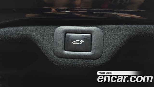 Lexus ES300h 2023 — ფოტო 17/20