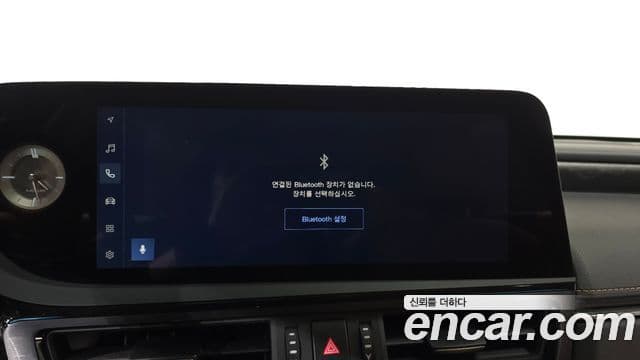 Lexus ES300h 2023 — Photo 6/33