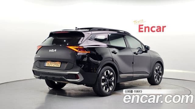 Kia Sportage 2022 — ფოტო 2/20