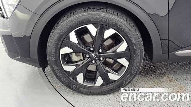 Kia Sportage 2022 — ფოტო 5/20