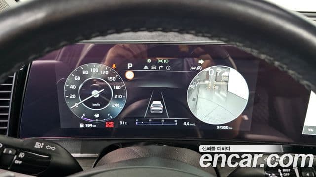 Kia Sportage 2022 — ფოტო 8/20
