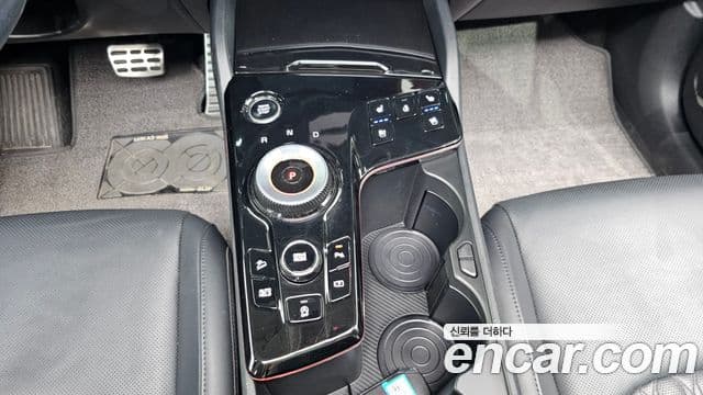 Kia Sportage 2022 — ფოტო 9/20