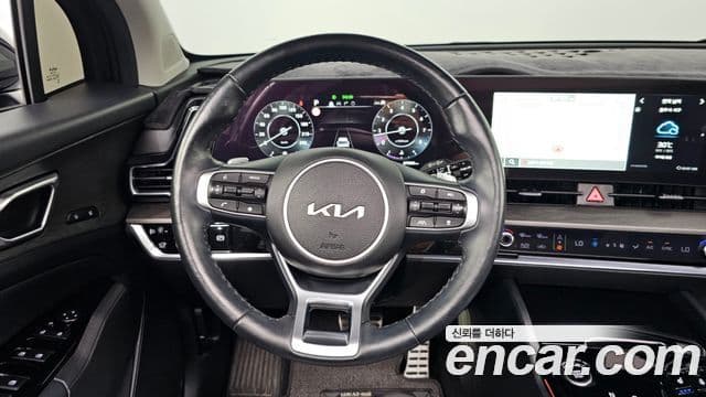 Kia Sportage 2022 — ფოტო 13/20