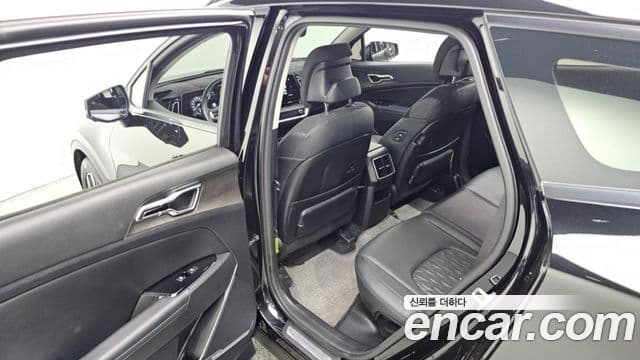 Kia Sportage 2022 — ფოტო 18/20