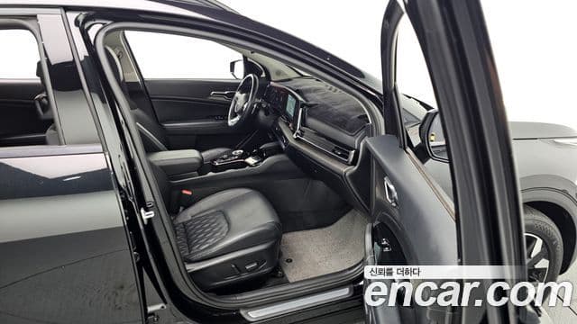 Kia Sportage 2022 — ფოტო 19/20