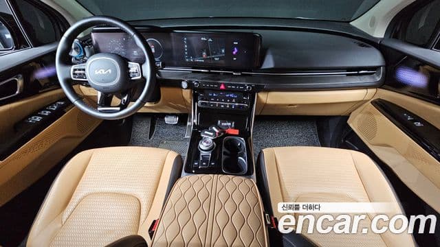 Kia Carnival 2023 — ფოტო 7/20