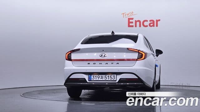 Hyundai Sonata 2023 — ფოტო 4/20
