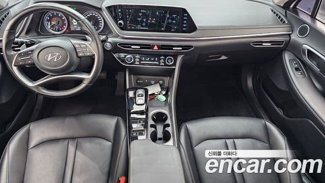 Hyundai Sonata 2023 — ფოტო 7/20