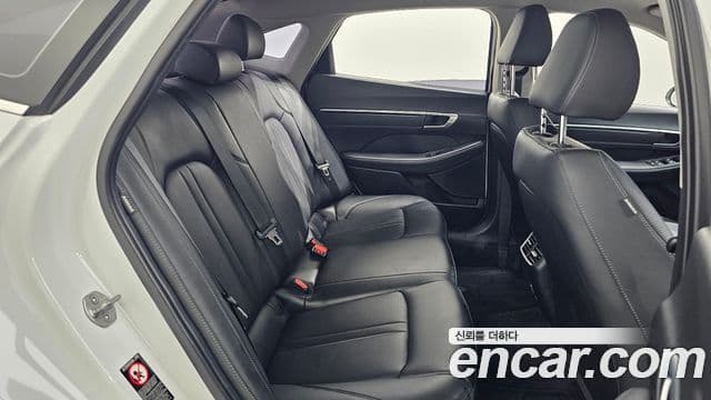Hyundai Sonata 2023 — ფოტო 12/20