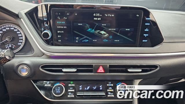 Hyundai Sonata 2023 — ფოტო 14/20