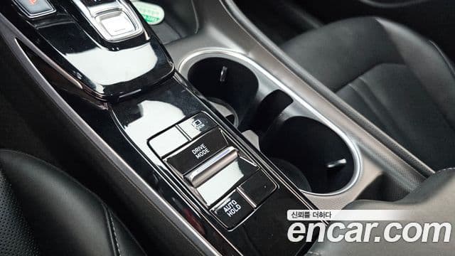 Hyundai Sonata Hybrid 2023 — ფოტო 6/33