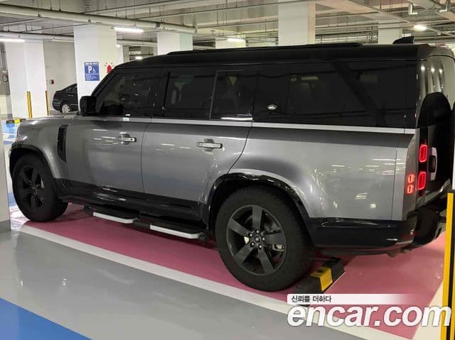 Land Rover Defender 2023 — ფოტო 4/8
