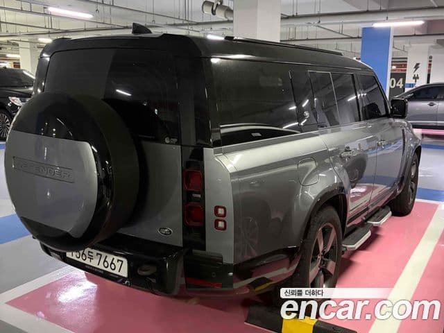 Land Rover Defender 2023 — ფოტო 5/8